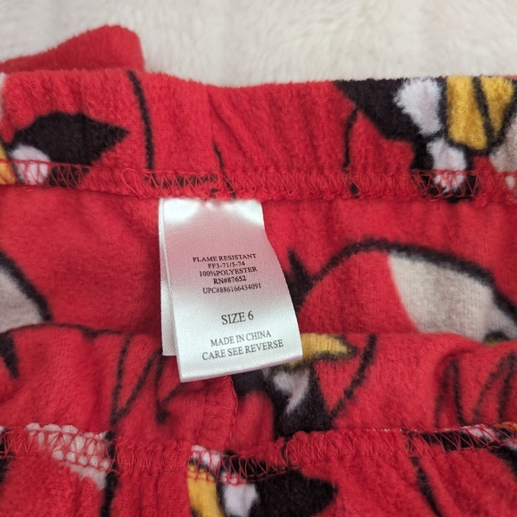 Red Angry birds PJ'S - Picture 4 of 4